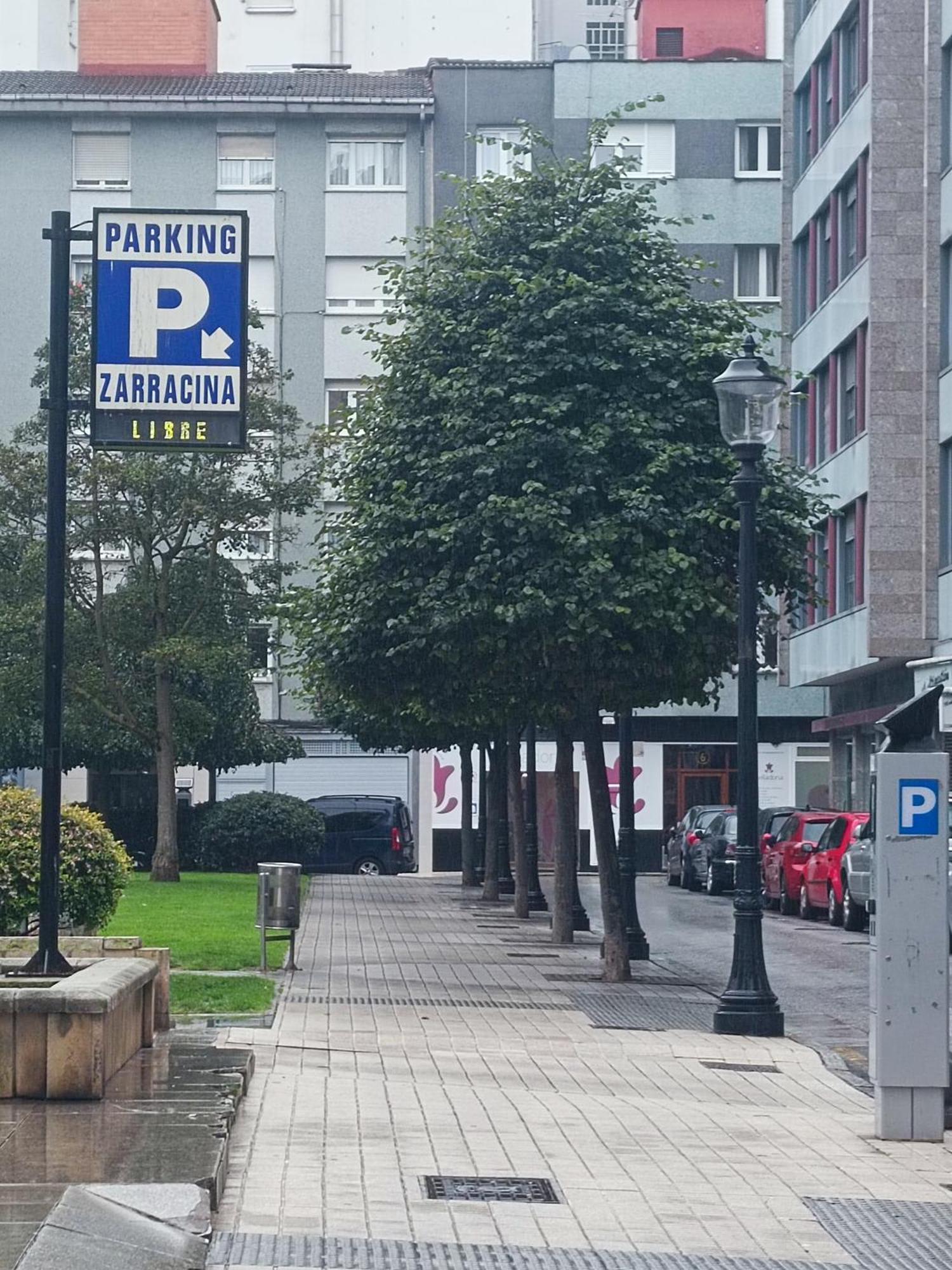 Como Una Casa De Campo En La Ciudad, Con Patio -Parking Gratis Gijón Eksteriør bilde